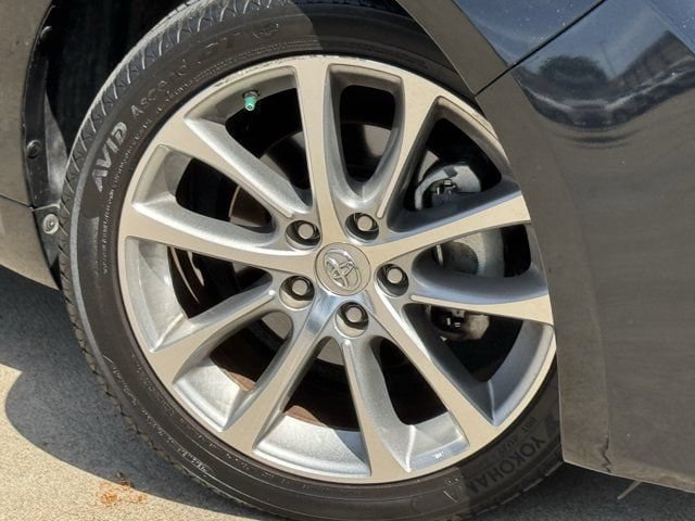 Used 2014 Toyota Avalon XLE Touring FWD image 34