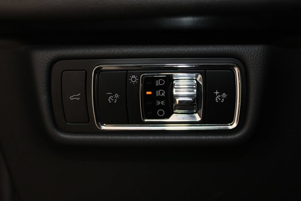 Used 2024 Lincoln Aviator Reserve w/ Equipment Group 201A RWD image 48