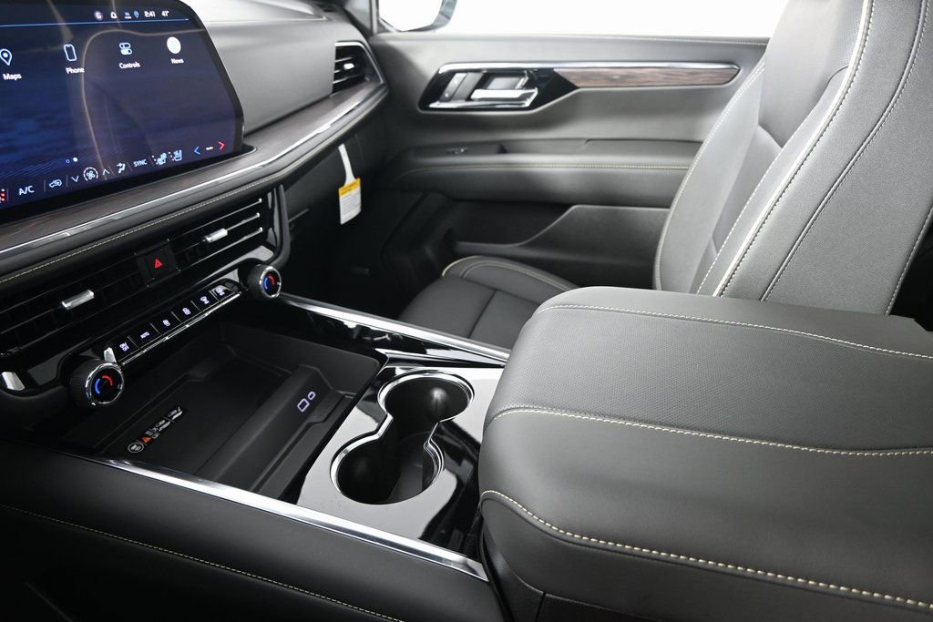 New 2026 Chevrolet Suburban Premier w/ Sun And Tow Package image 33