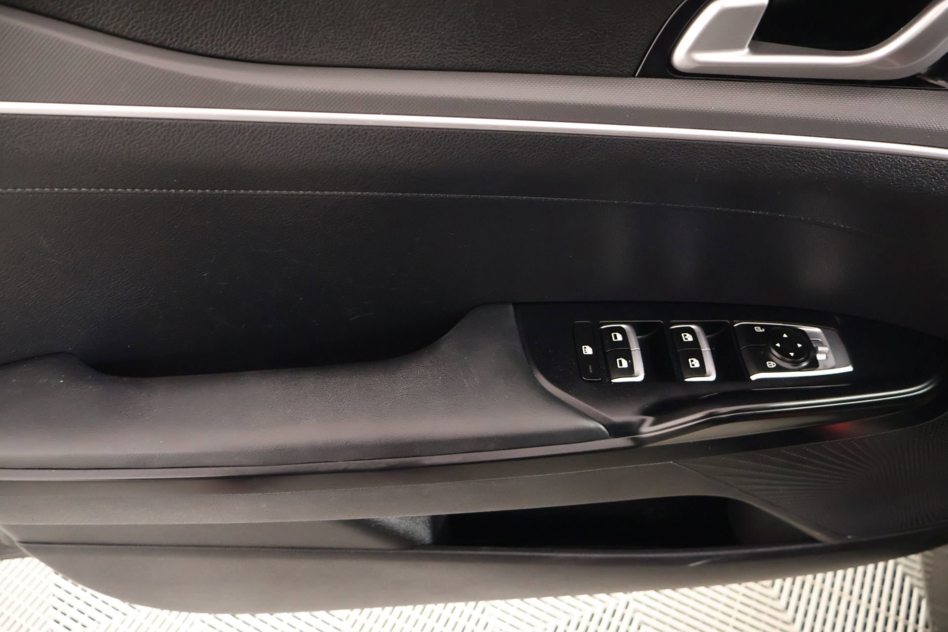 Used 2021 Kia K5 GT-Line FWD image 14