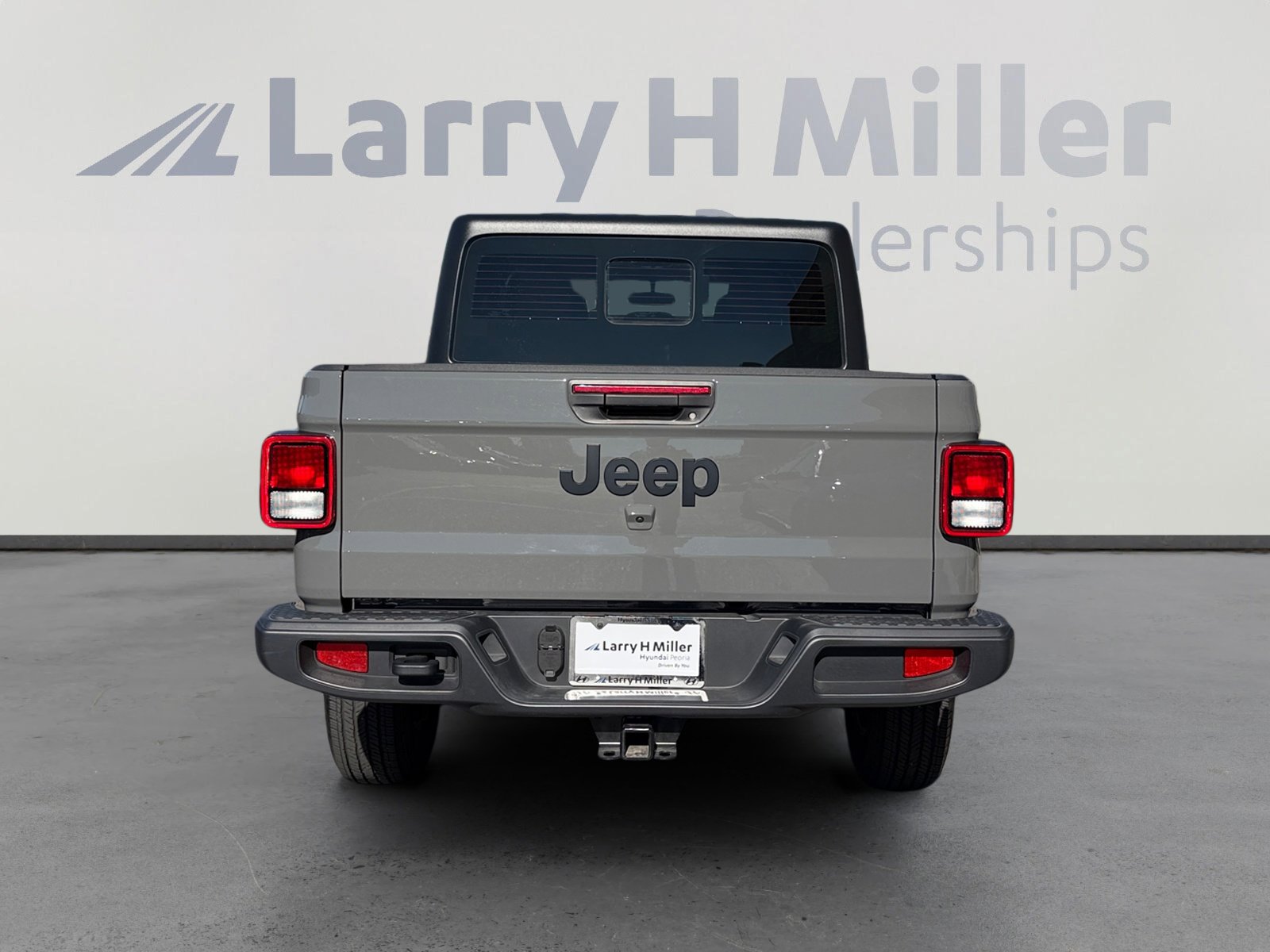 Used 2023 Jeep Gladiator Sport w/ Trailer Tow Package image 4