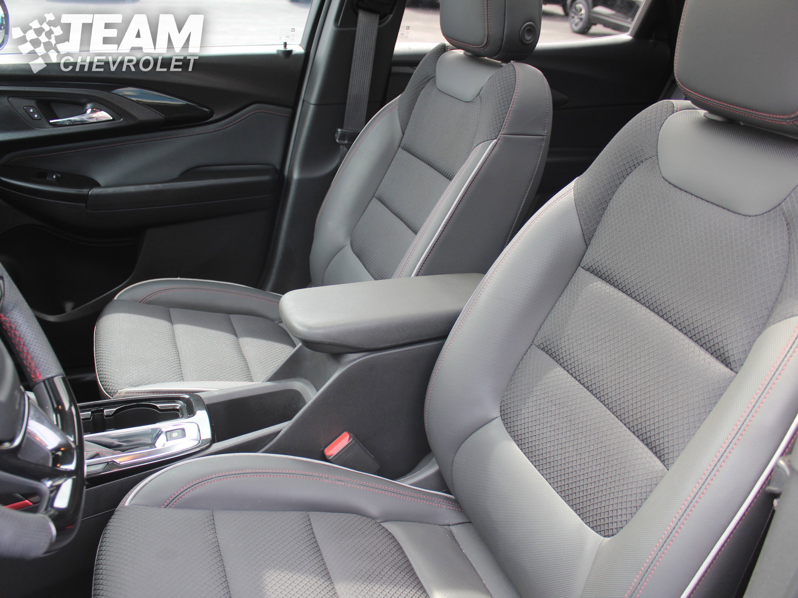 Used 2023 Chevrolet TrailBlazer RS w/ Sun and Liftgate Package image 11