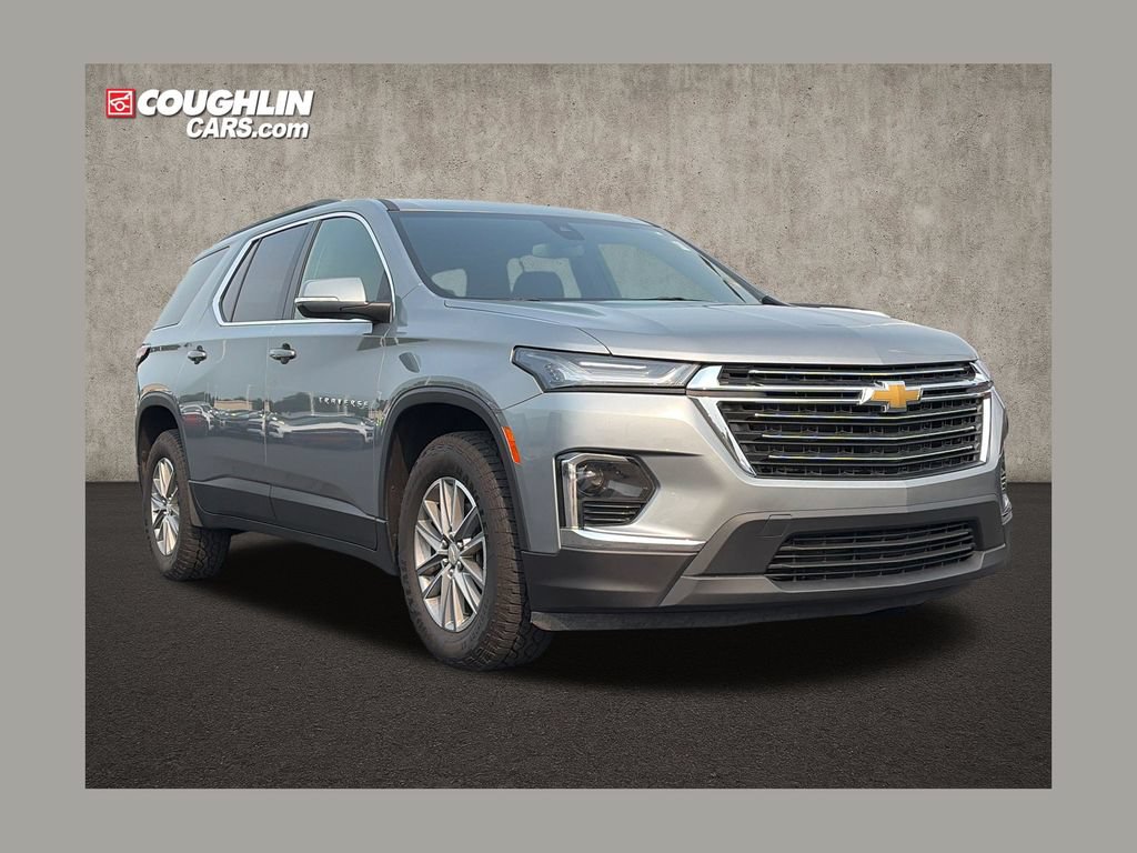Used 2023 Chevrolet Traverse LT