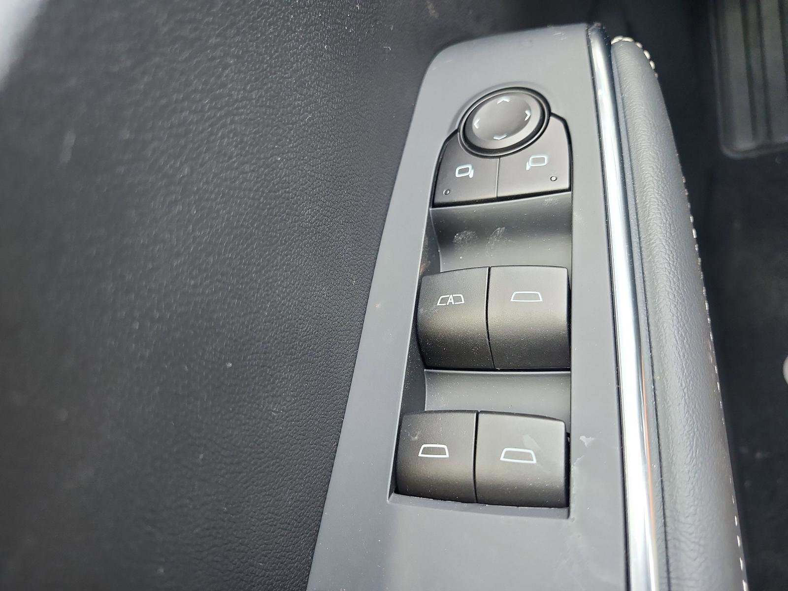 New 2025 GMC Acadia Elevation image 15