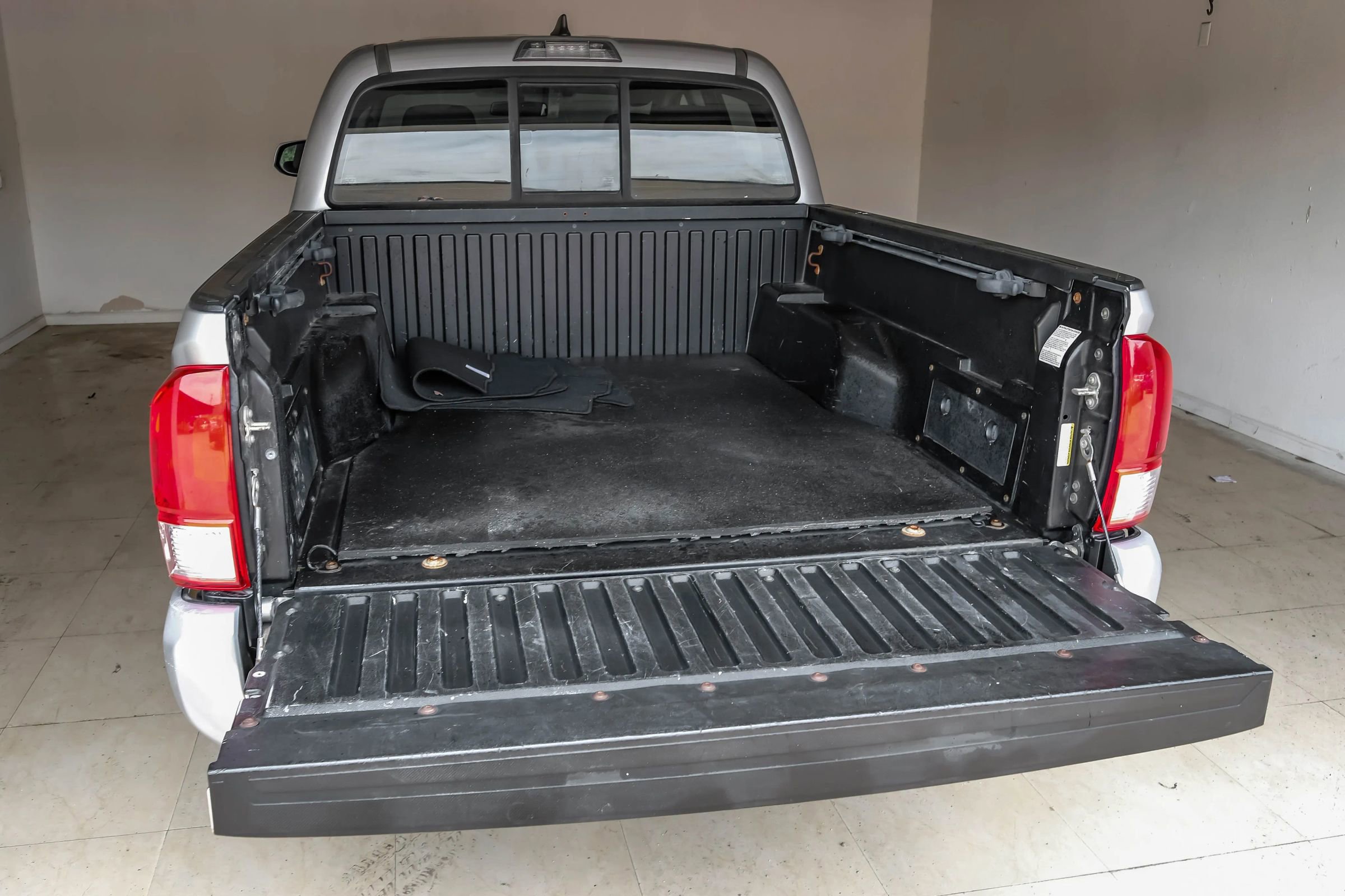 Used 2017 Toyota Tacoma SR w/ SR Convenience Package RWD image 53