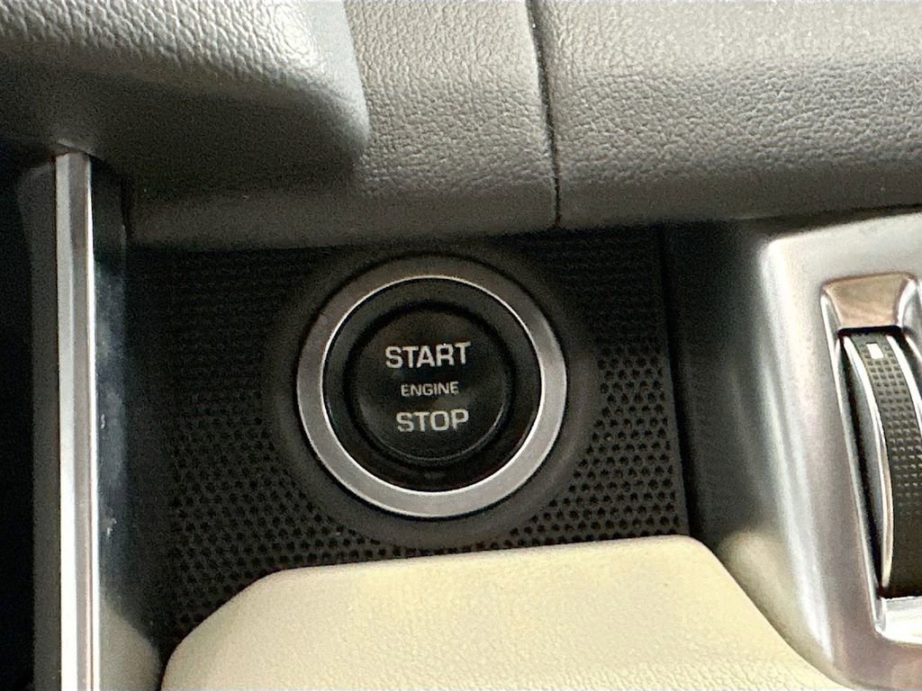Used 2016 Land Rover Range Rover Sport Supercharged image 35