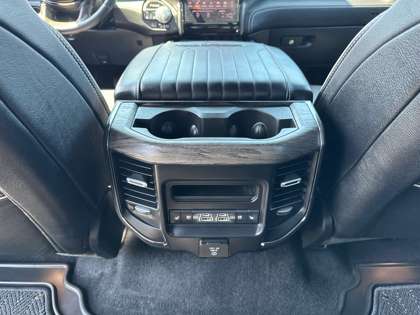 Used 2025 RAM 1500 Limited AWD/4WD image 30