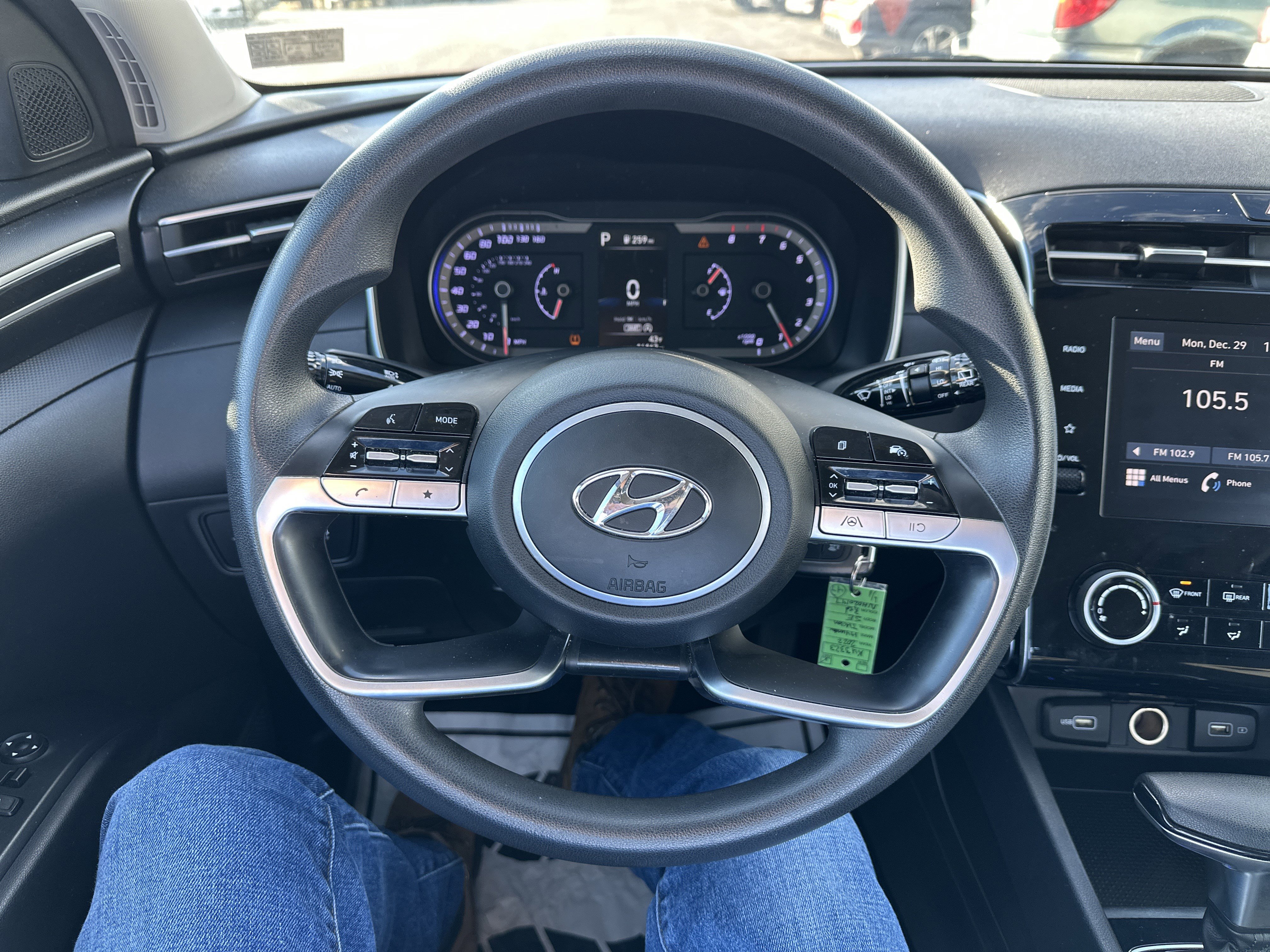 Used 2022 Hyundai Tucson SE image 16