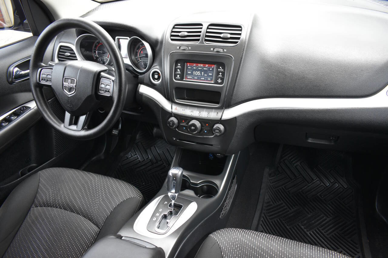 Used 2020 Dodge Journey SE FWD image 20