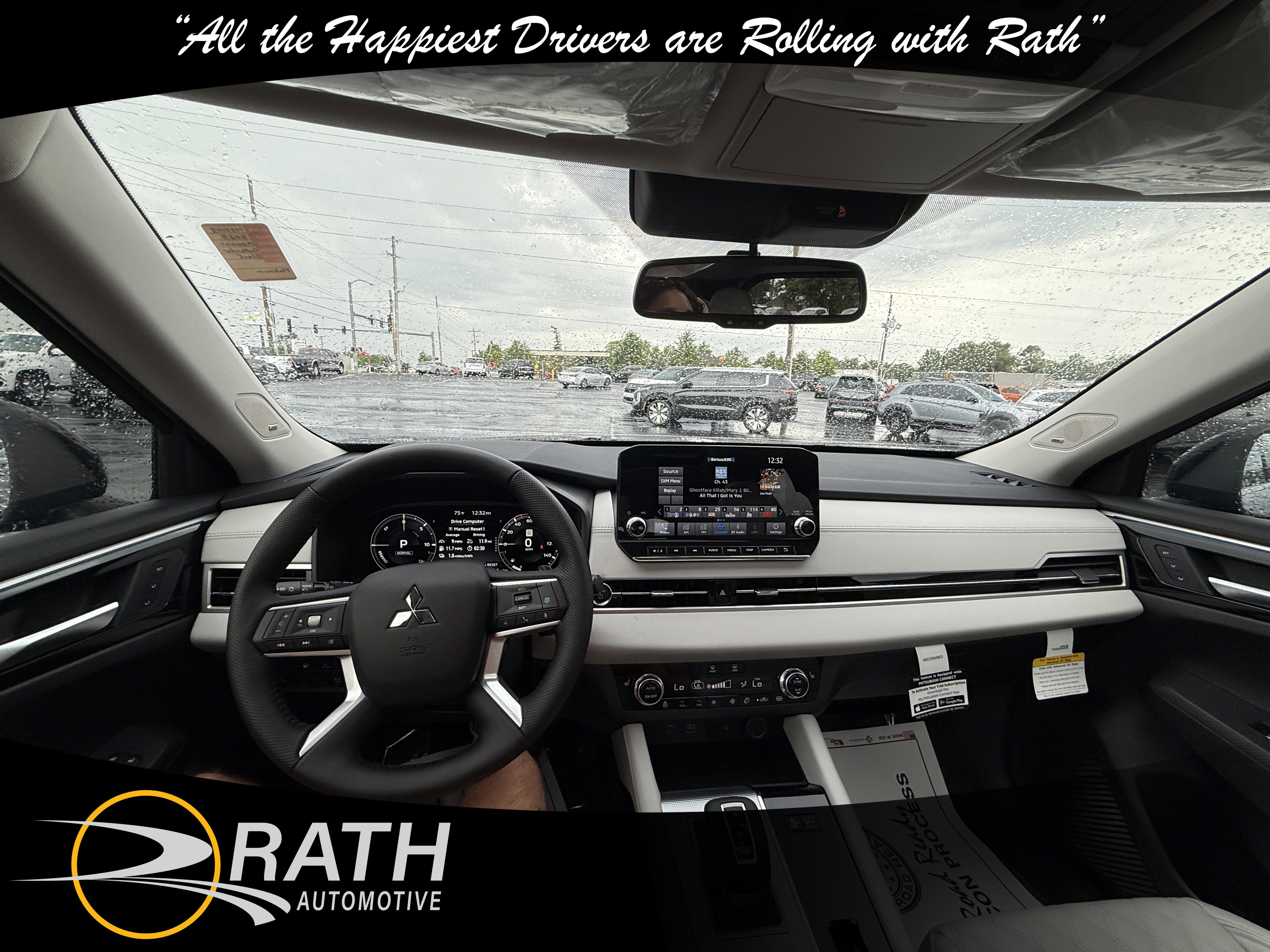 New 2025 Mitsubishi Outlander SEL image 15