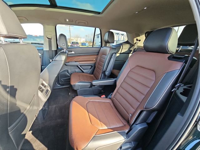 Used 2021 Volkswagen Atlas SEL Premium image 27