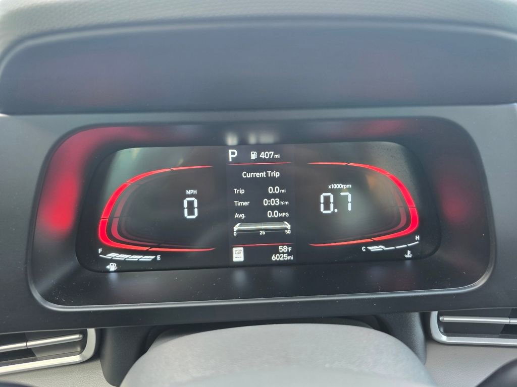 Used 2025 Hyundai Elantra Sport image 7