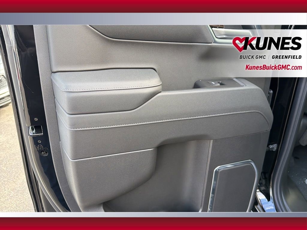 New 2026 GMC Sierra 1500 Elevation image 36