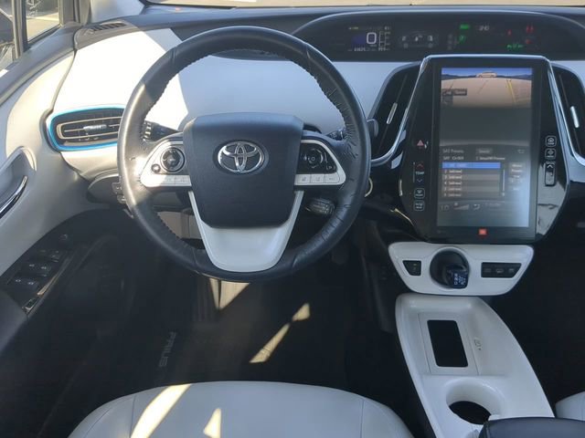 Used 2018 Toyota Prius Prime Advanced image 14