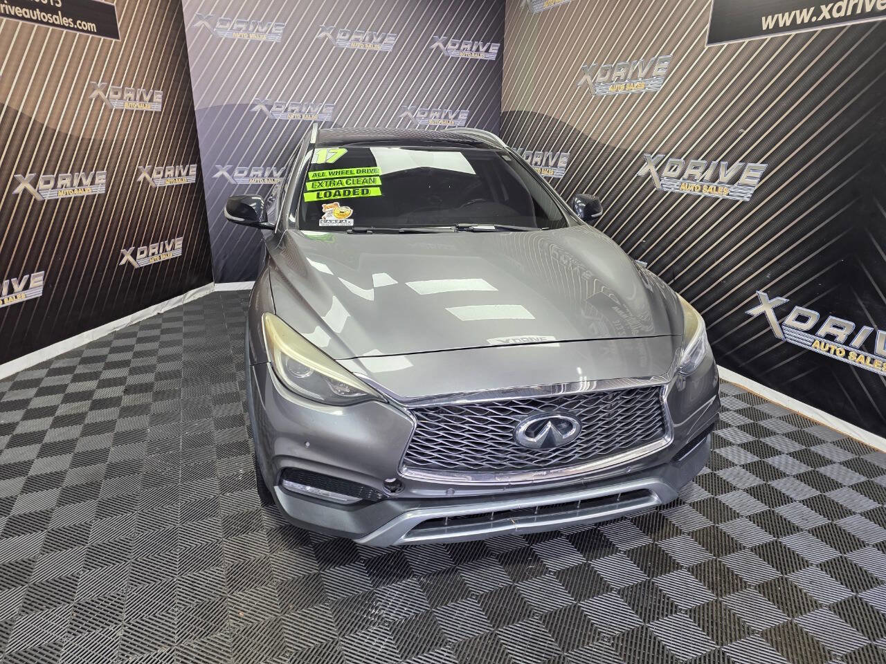 Used 2017 INFINITI QX30 Premium w/ Navigation Package image 5