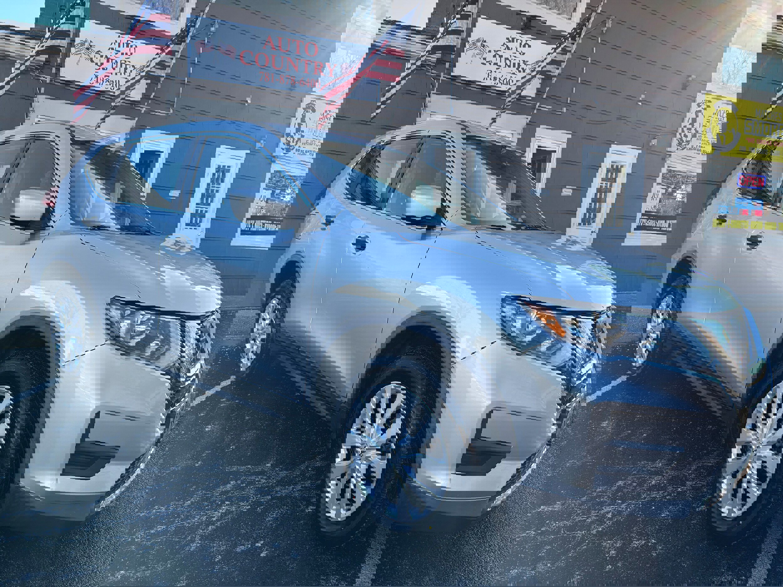 Used 2017 Nissan Rogue S image 3