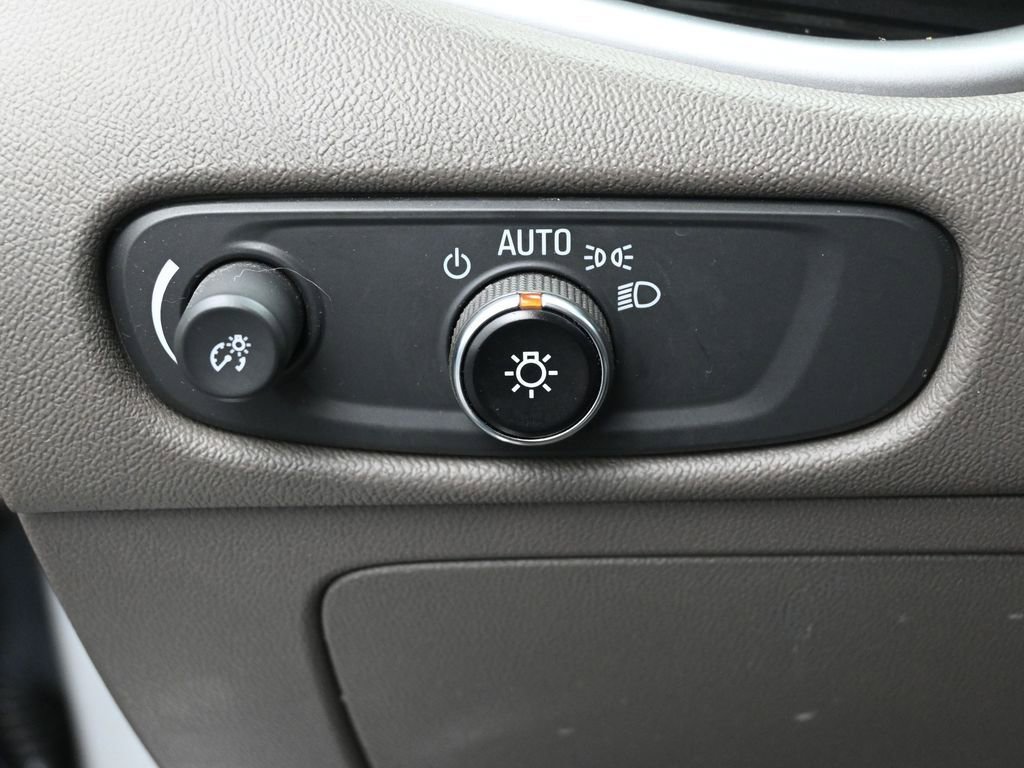 Used 2022 Chevrolet Malibu LS w/ Driver Confidence Package II image 15