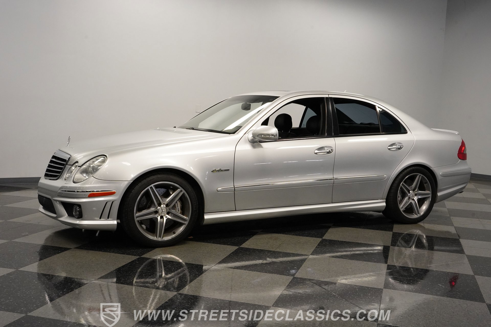 Used 2007 Mercedes-Benz E 63 AMG Sedan image 6
