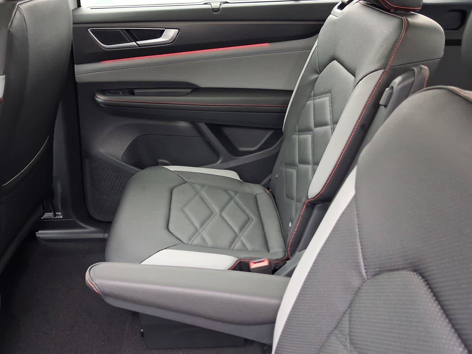 New 2026 Volkswagen Atlas Peak Edition AWD/4WD image 12