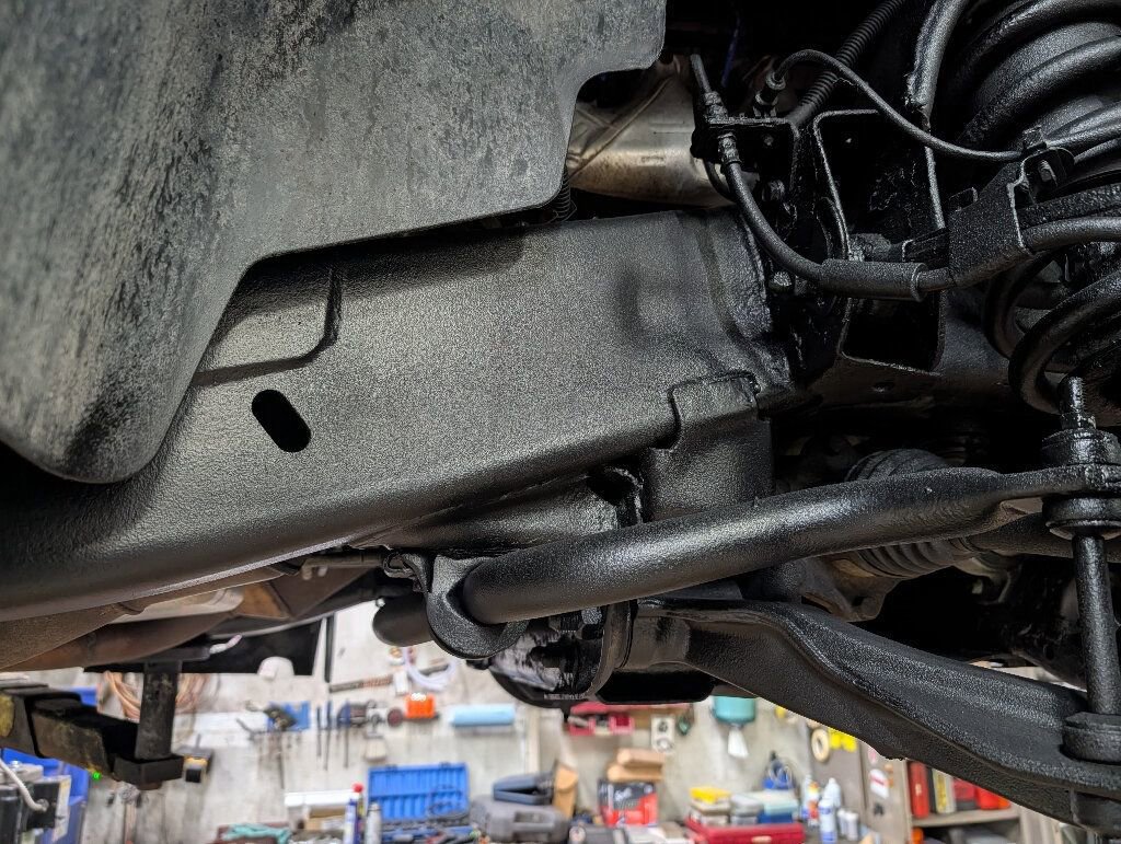 Used 2013 Chevrolet Avalanche LT w/ Suspension Package, Off-Road image 32