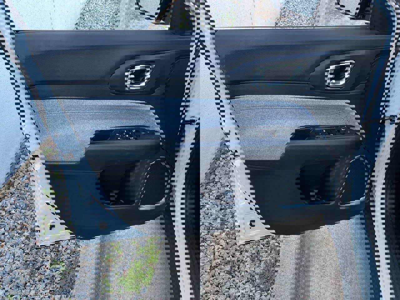 Used 2023 Jeep Compass Latitude image 13