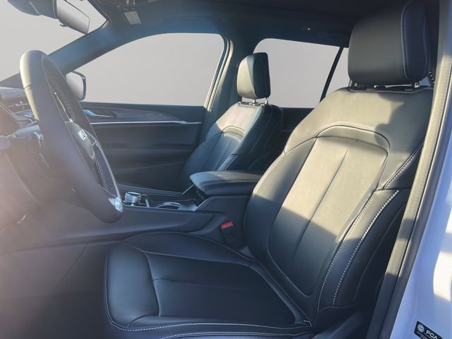 New 2025 Jeep Grand Cherokee Limited image 9