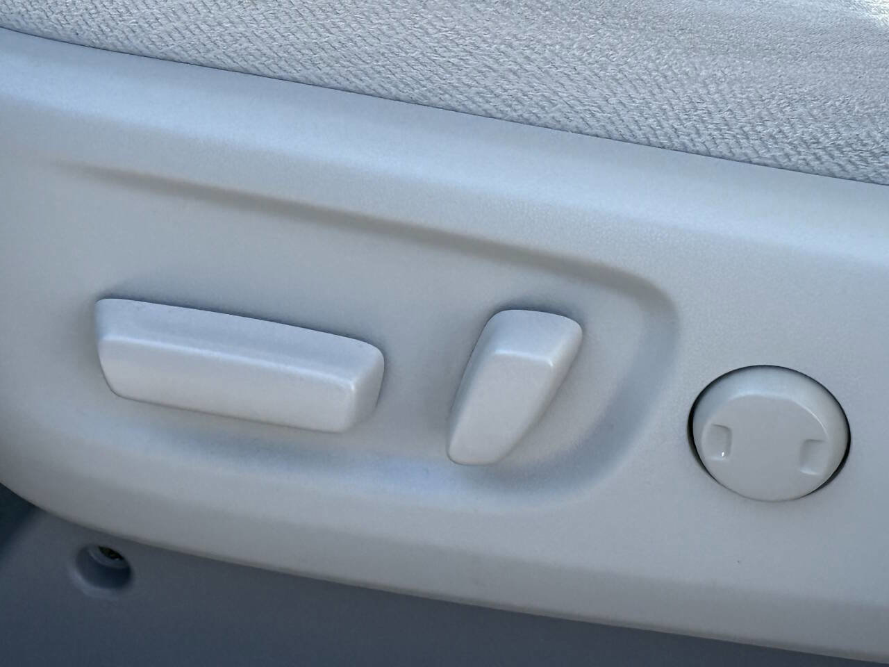 Used 2012 Toyota Sienna LE image 9