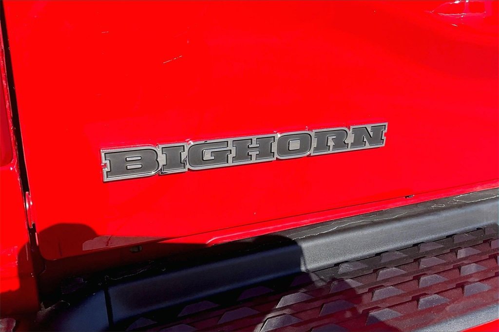 Used 2024 RAM 2500 Big Horn w/ Sport Appearance Package image 9