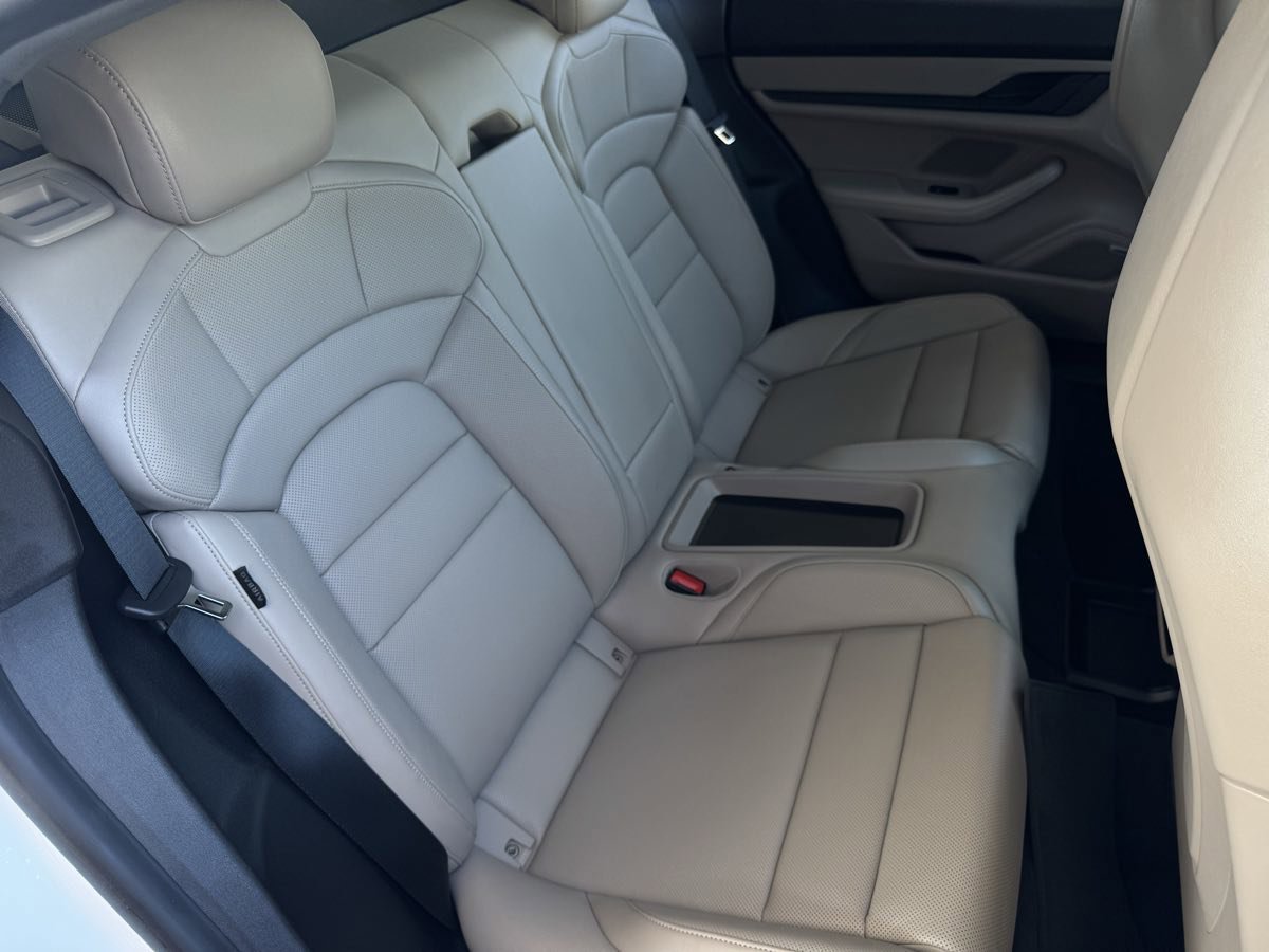 Used 2021 Porsche Taycan image 20