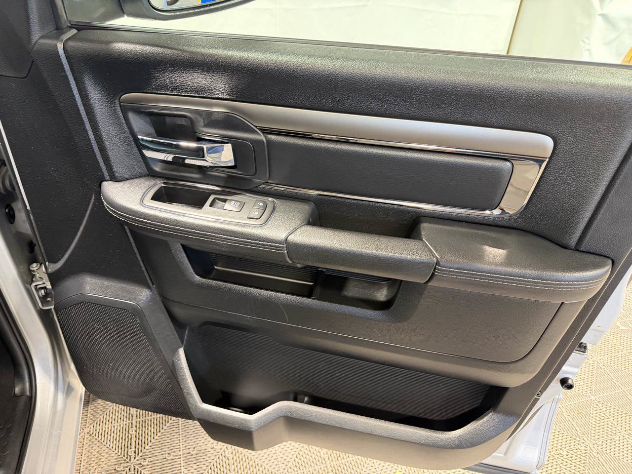 Used 2016 RAM 1500 Sport AWD/4WD image 15