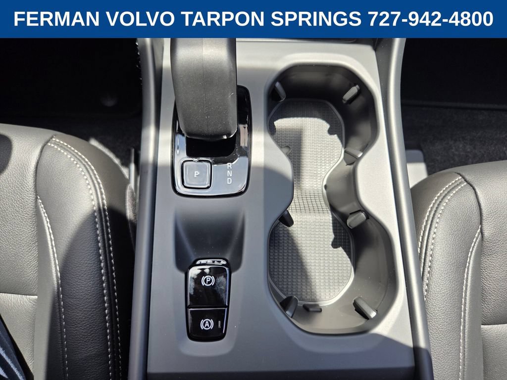 New 2026 Volvo XC40 B5 Core AWD/4WD image 29
