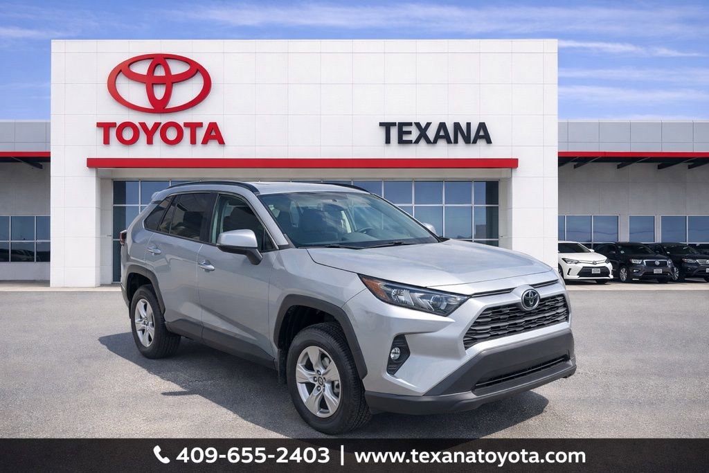 Used 2023 Toyota RAV4 XLE video 1