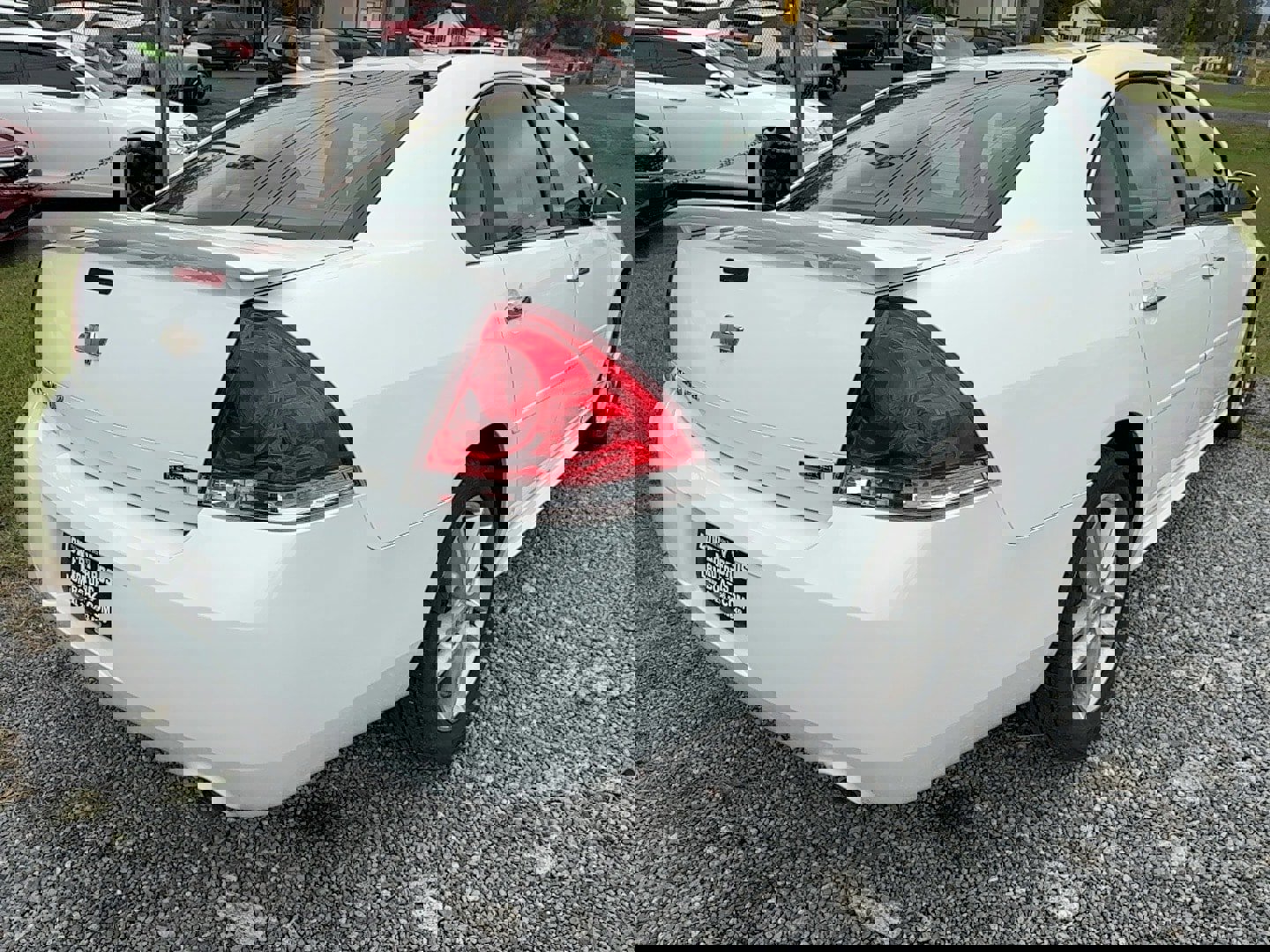 Used 2012 Chevrolet Impala LTZ FWD image 4