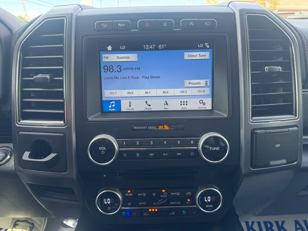 Used 2018 Ford Expedition Platinum image 25