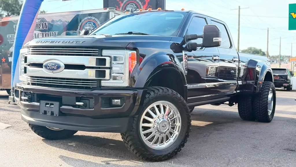 Used 2019 Ford F450 Limited w/ FX4 Off-Road Package AWD/4WD image 5