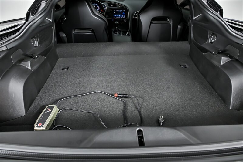 Used 2019 Chevrolet Corvette Stingray Coupe w/ 1LT RWD image 16