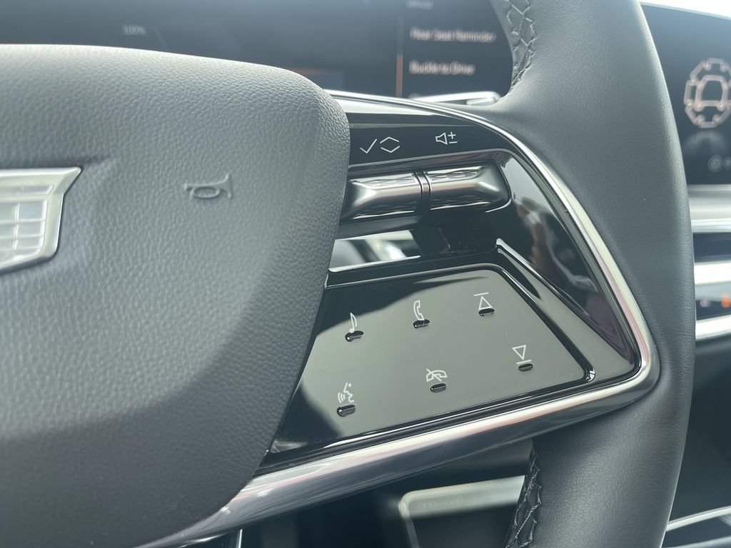 Certified 2024 Cadillac Lyriq Premium Luxury AWD/4WD image 21