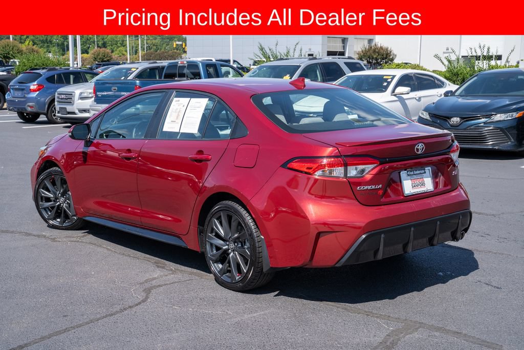 Used 2024 Toyota Corolla SE FWD image 3