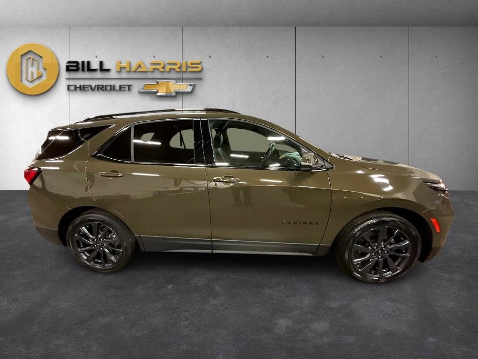 Used 2024 Chevrolet Equinox RS w/ RS Leather Package image 10