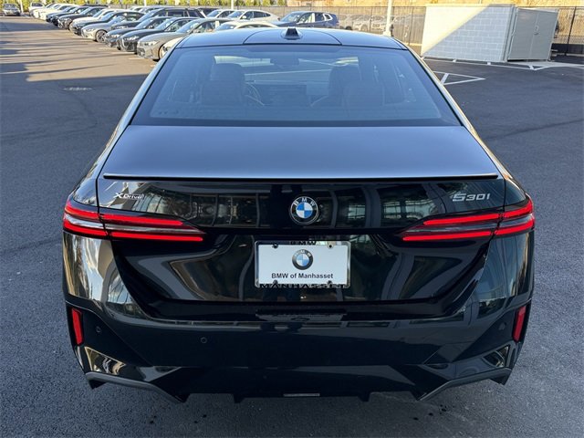 Used 2025 BMW 530i xDrive 530i xDrive w/ M Sport Package image 6