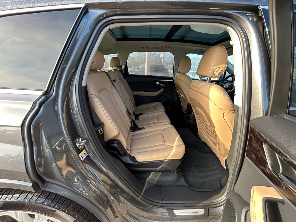 Used 2025 Audi Q7 3.0T Prestige image 53