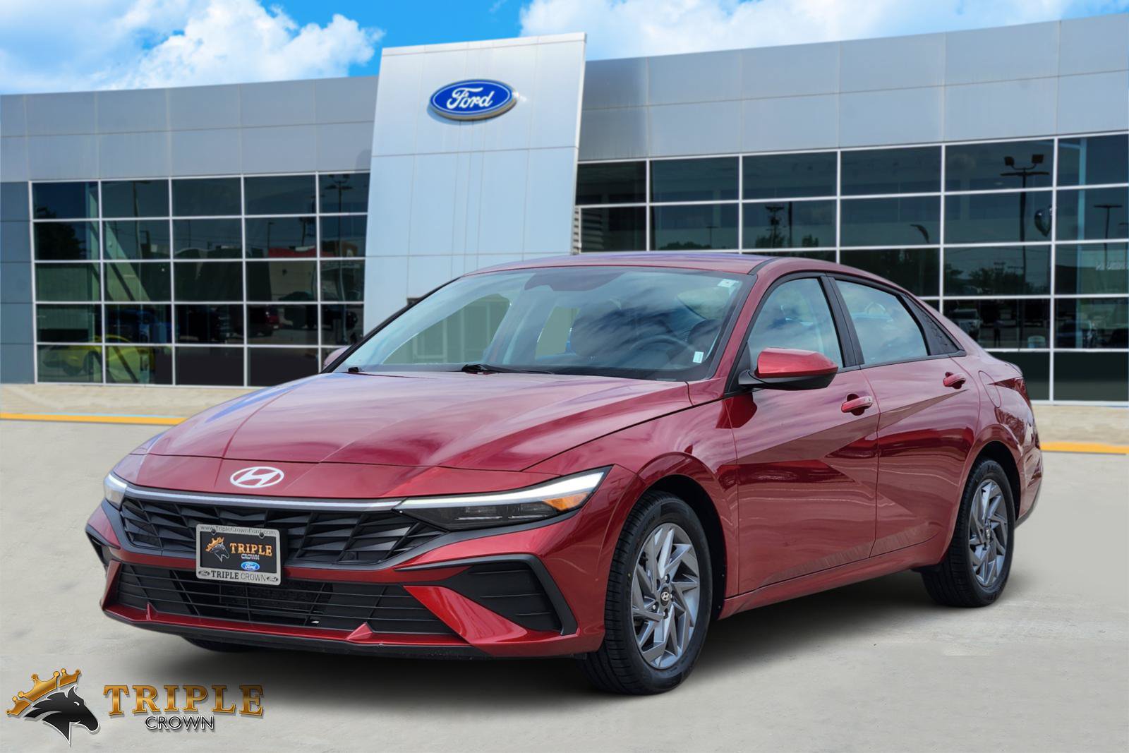 Used 2024 Hyundai Elantra SEL FWD image 2