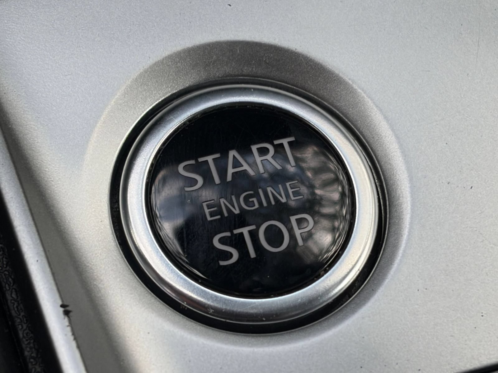 Used 2025 Nissan Altima 2.5 SV FWD image 16