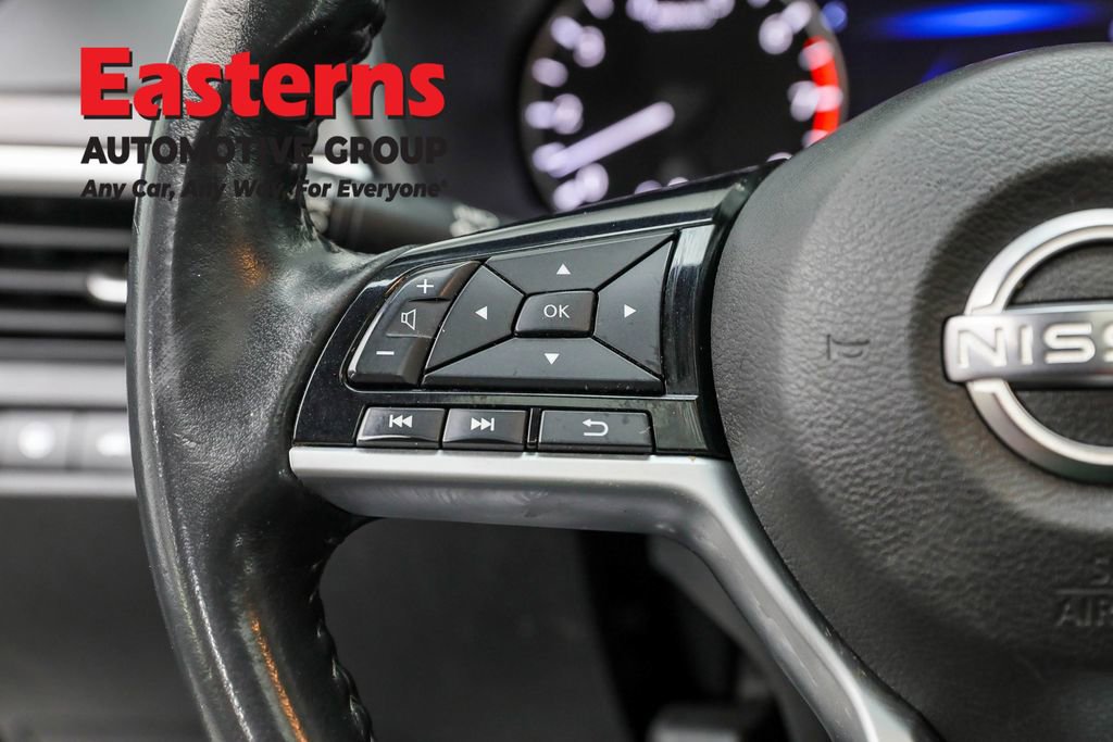 Used 2024 Nissan Altima 2.5 SV w/ SV Premium Package image 15