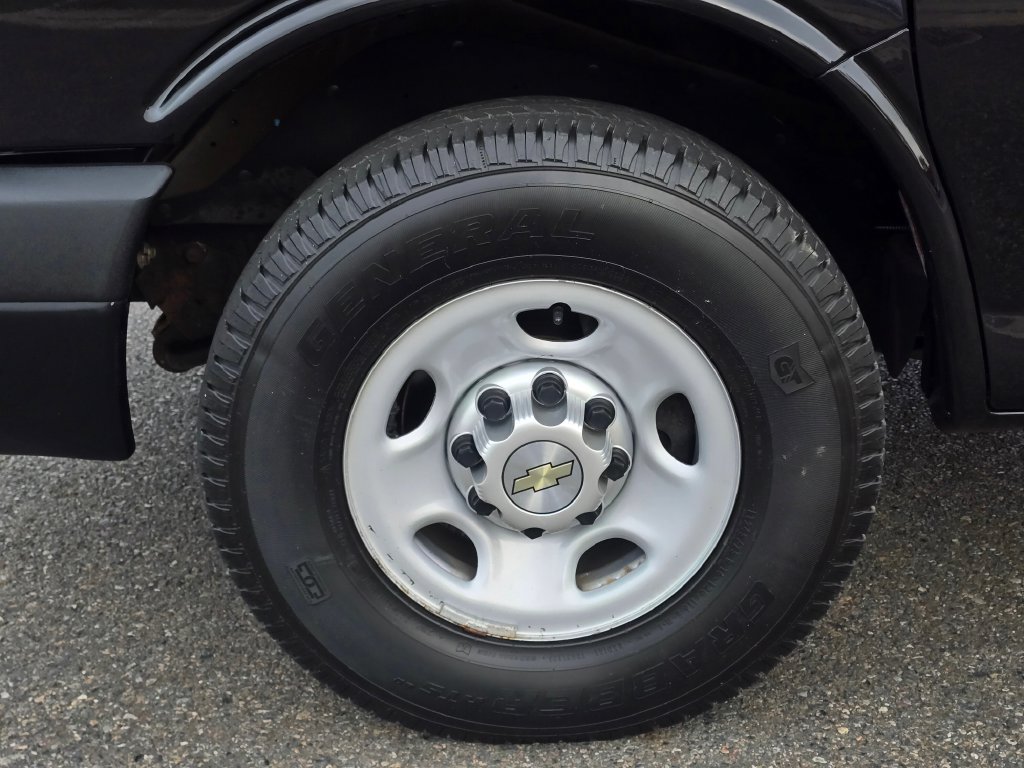 Used 2013 Chevrolet Express 3500 LS w/ Power Package RWD image 9