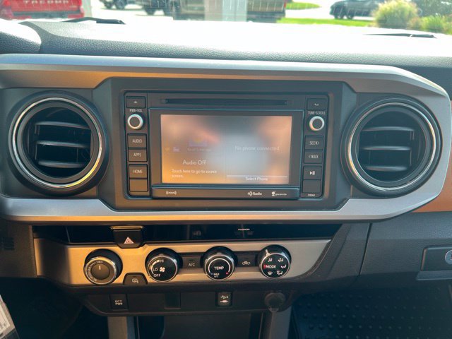 Used 2016 Toyota Tacoma SR5 AWD/4WD image 19
