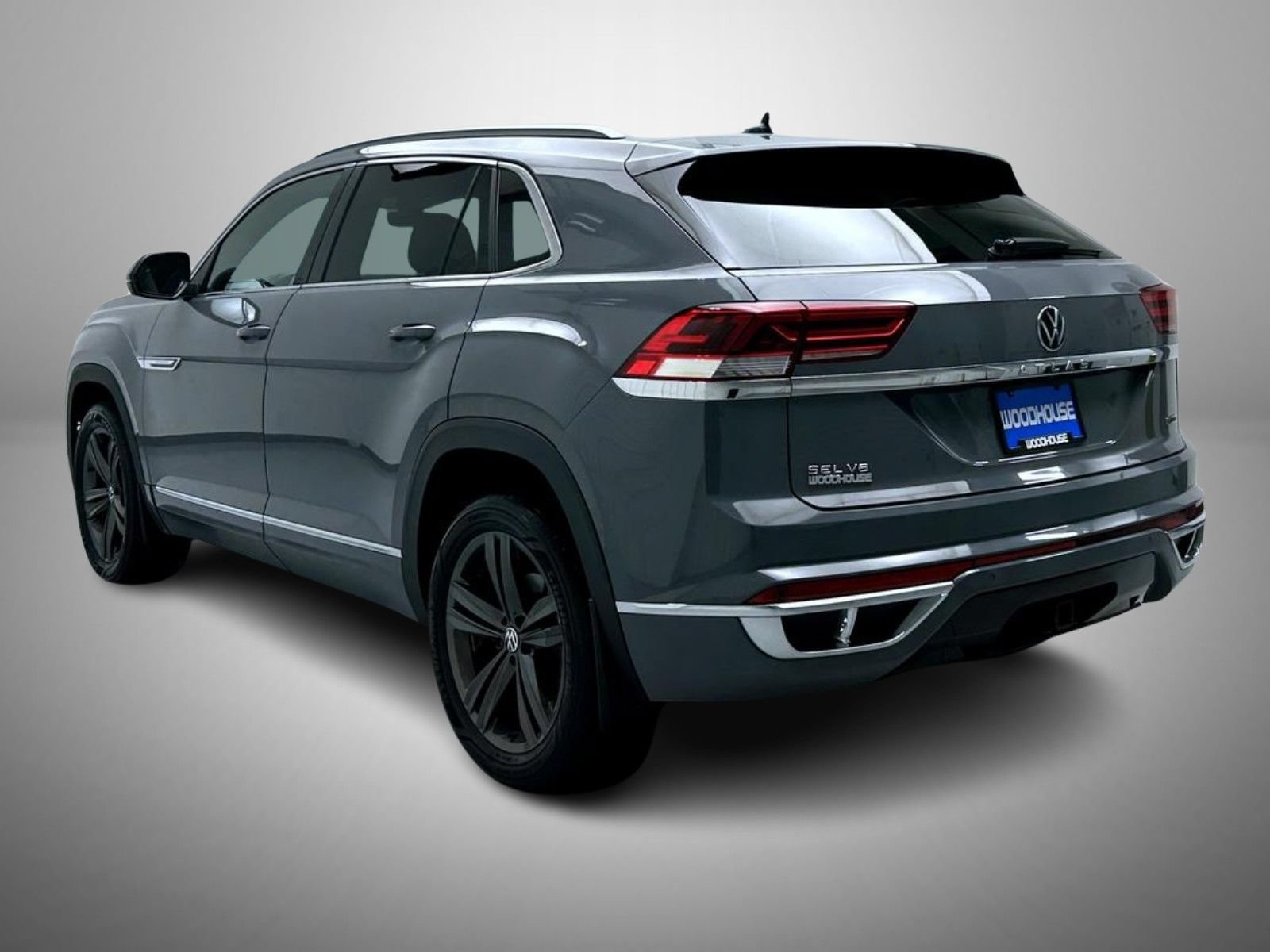 Used 2022 Volkswagen Atlas Cross Sport SEL R-Line AWD/4WD image 7