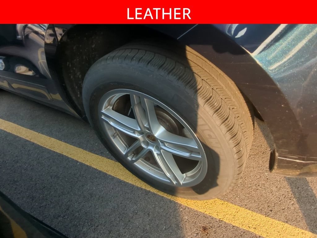 Used 2021 Porsche Macan AWD/4WD image 5