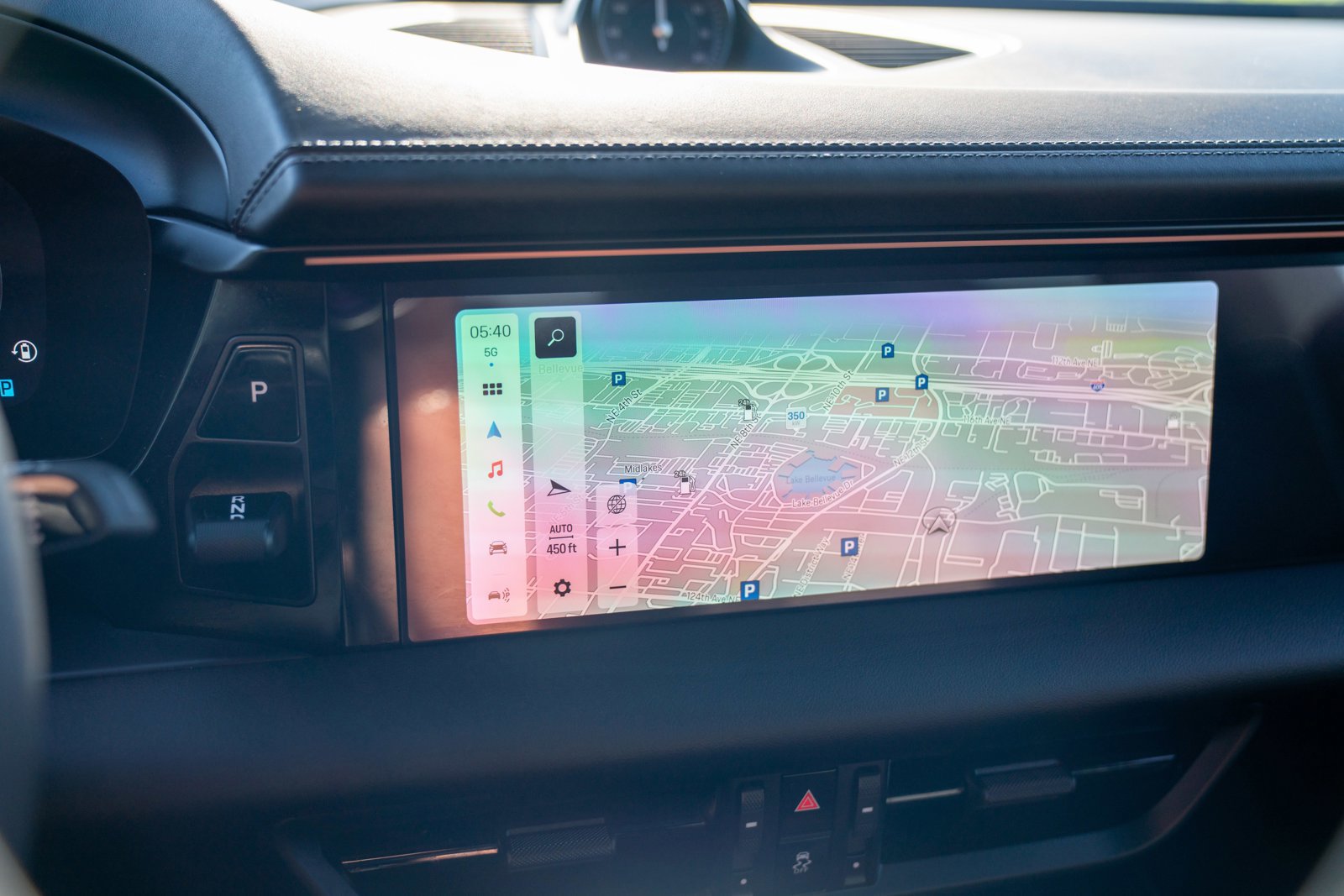 Certified 2025 Porsche Macan 4 Electric AWD/4WD image 18
