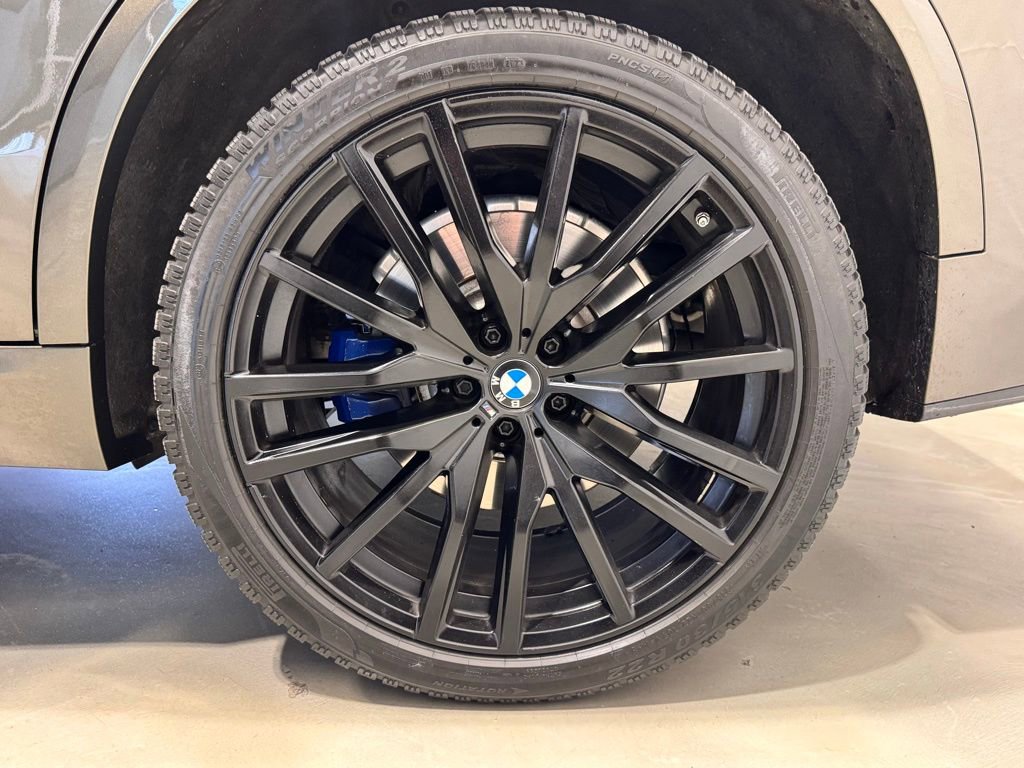 Used 2023 BMW X5 M50i w/ Executive Package image 12